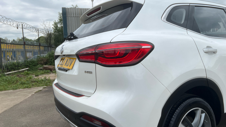 MG Hs 1.5 T-GDI Excite 5dr DCT Petrol Hatchback